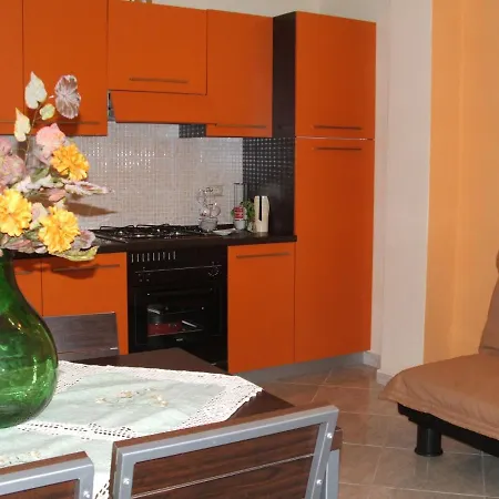 Residence Cuba Alloggi Per Turismo Fontane Bianche Exterior photo