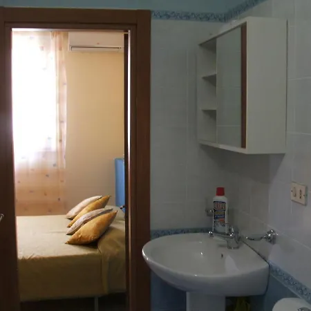 Residence Cuba Alloggi Per Turismo Fontane Bianche Exterior photo